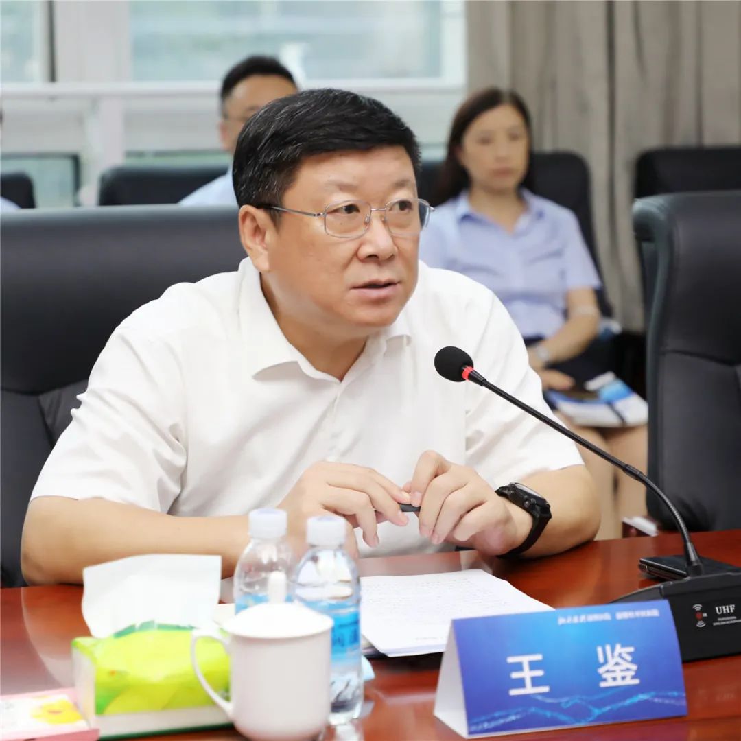 1661990998204608.jpg 1661990998204608.jpg