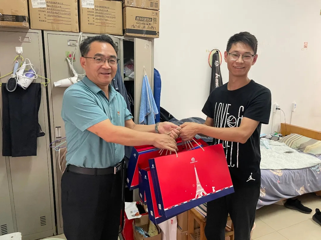 1632271906615621.jpg 1632271906615621.jpg